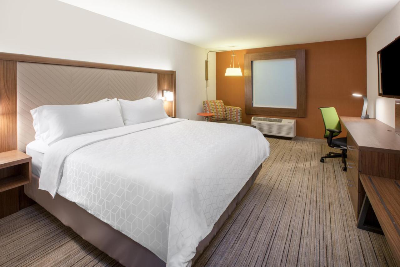 Holiday Inn Express & Suites - Lindale By Ihg Exteriör bild
